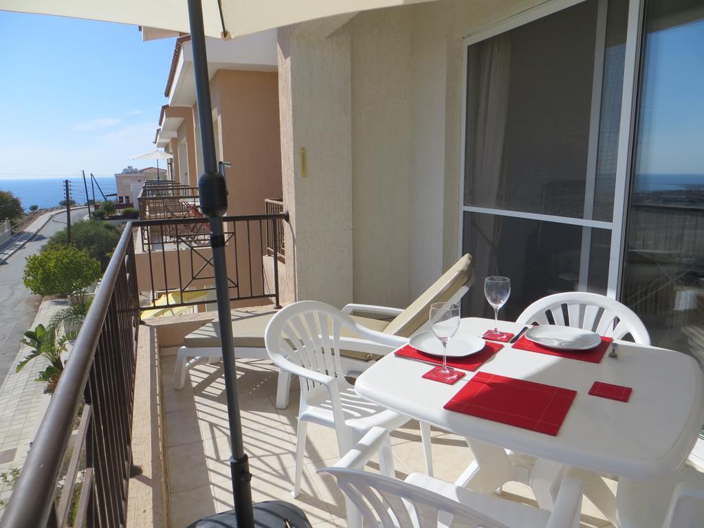 Melania Apartment Paphos Exterior photo